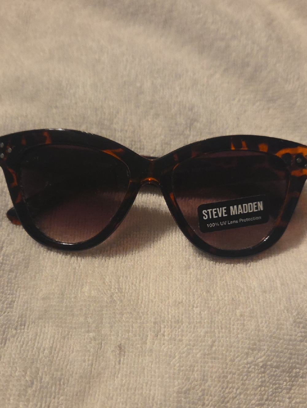 Steve Madden Tortoiseshell Cat-Eye Sunglasses - Dark Brown Lenses (20)